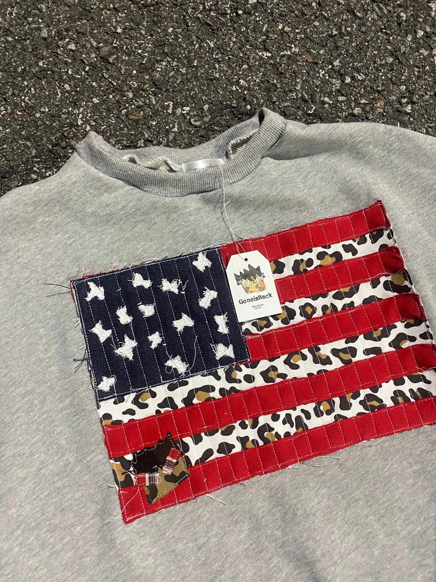 GONEISBACK LEOPARD US SWEETSHIRT